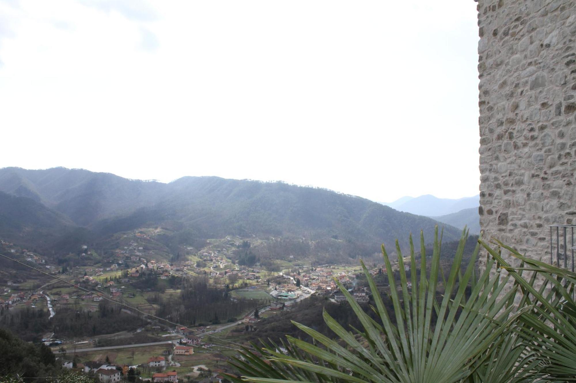 Al Castello Da Annamaria Casa de hóspedes Beverino Quarto foto